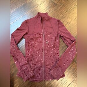 Lululemon Burgandy define limited collection zip-up